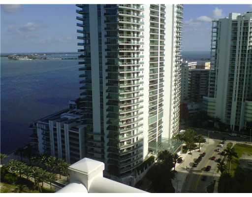 1200 BRICKELL BAY DR # 2301