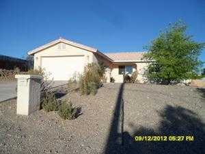 1016 Lakeside Dr
