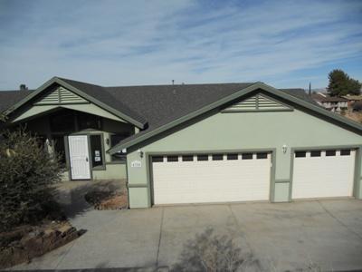 4384 E Vista Dr