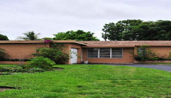 2809 Crescent Pl