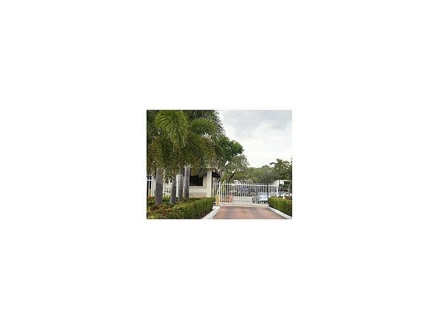 7745 SW 86 ST # D-421