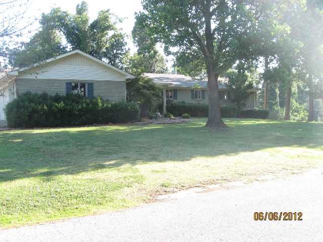 324 W Stafford Dr