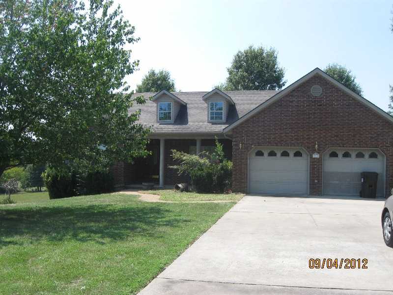 1392 N 4th Ave