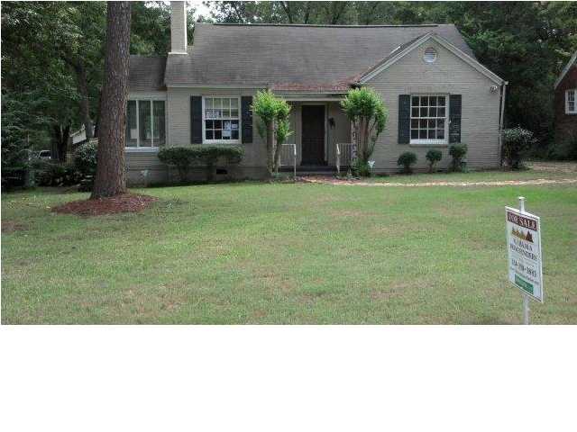 3301 Wellington Rd