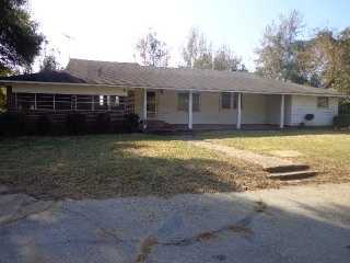700 Yeend Ave