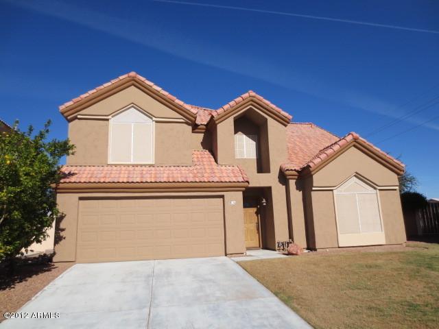 806 W Devon Dr