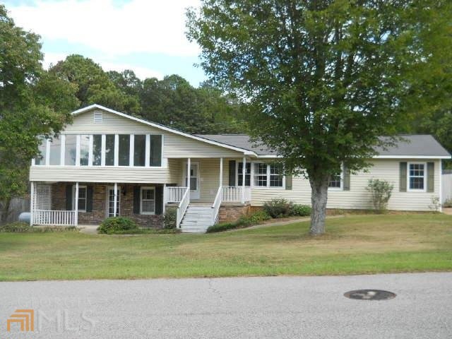 235 Parris Cir