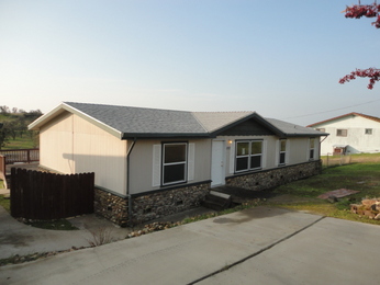 3890 Lakeview Drive