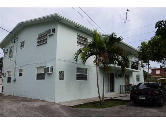 7611 NE 2 CT
