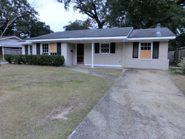 705 Ynestra Dr
