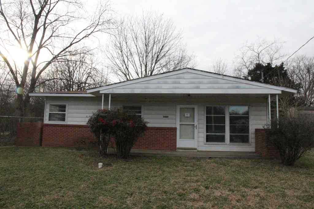 2402 Tuxedo Dr Nw