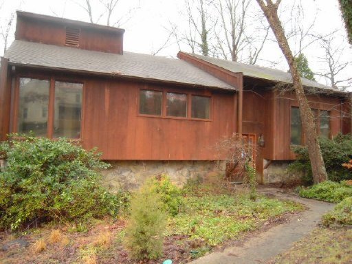 1515 Blackwood Dr