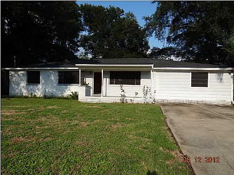 588 N 72nd Ave