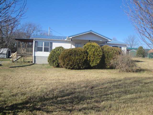 125 Lake Ln
