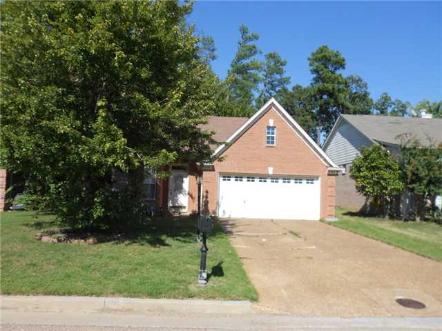 10060 Woodland Grove