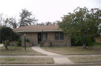 5805 San Saba Dr