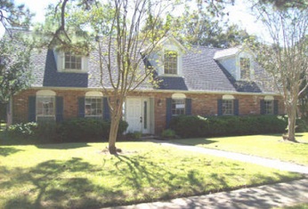 12264 Queensbury Ave