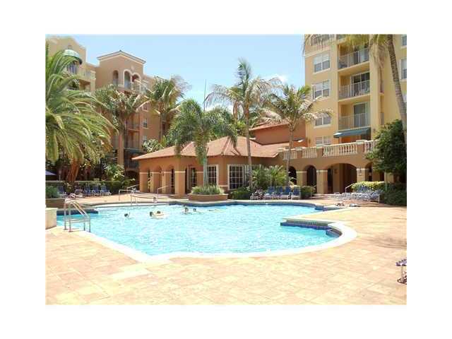 19555 E COUNTRY CLUB DR # 8204
