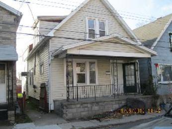 24 Hoffman Pl