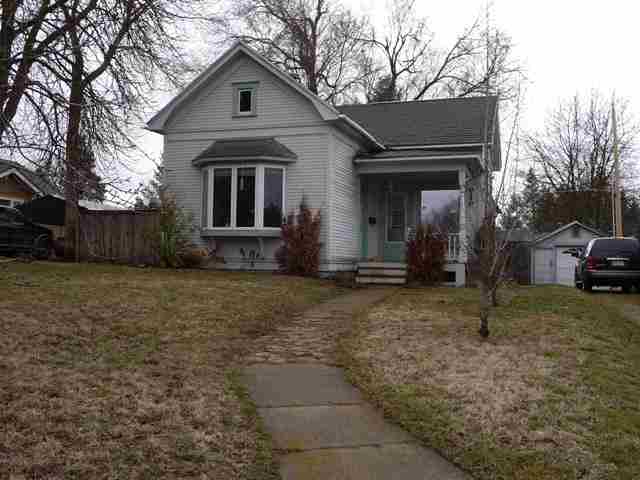 910 E 34th Ave