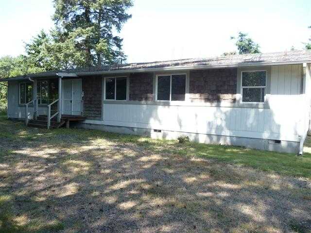 233 Bass Ave Ne