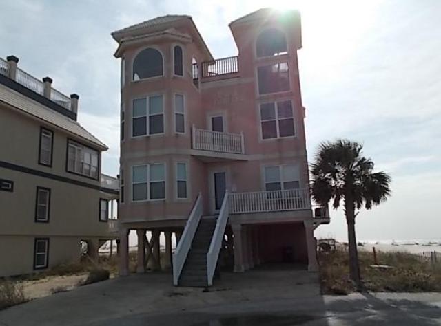 1368 W Dune Dr