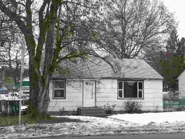 2810 W Wellesley Ave