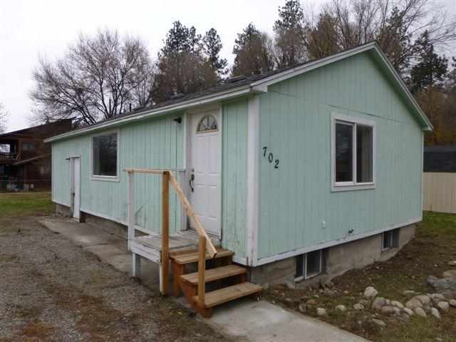 702 S Mckinnon Rd