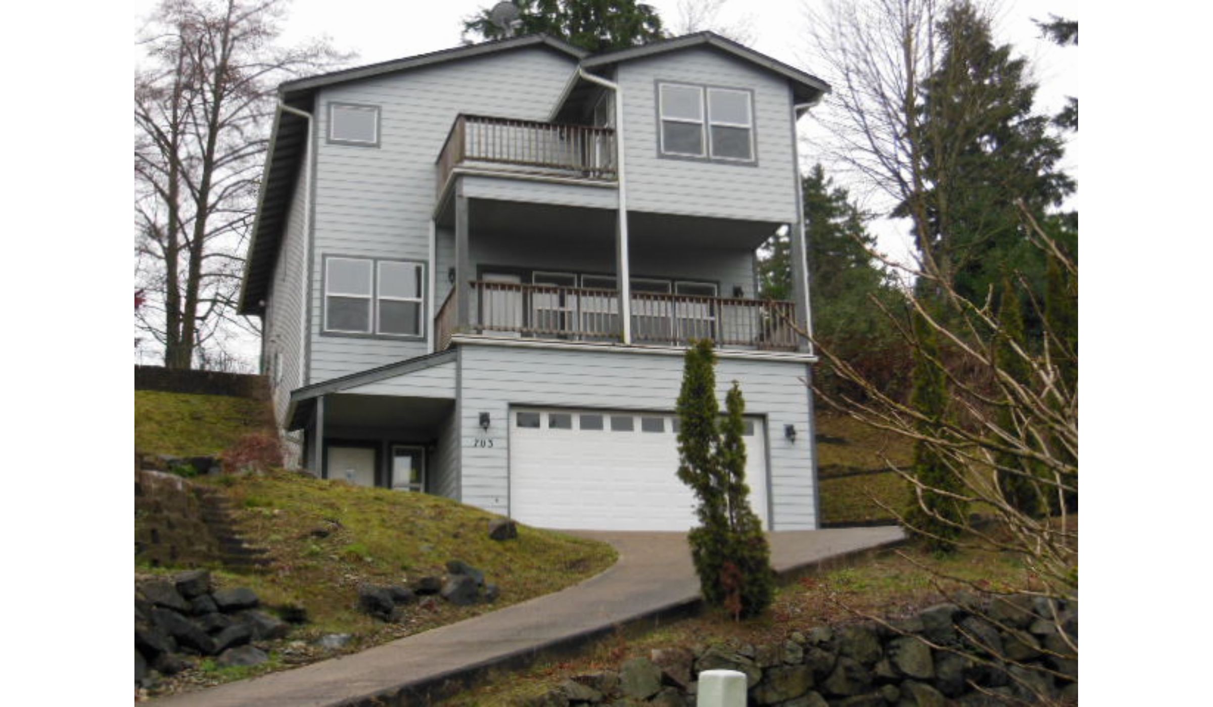 703 Vine Ct