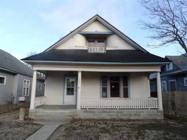 2624 W Broadway Ave