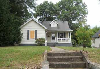 411 S Willow St.