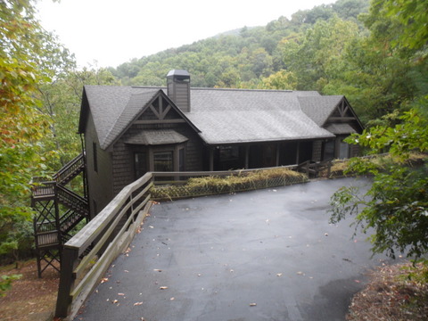 927 Columbine Drive