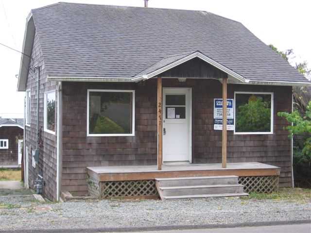 2472 S Hemlock