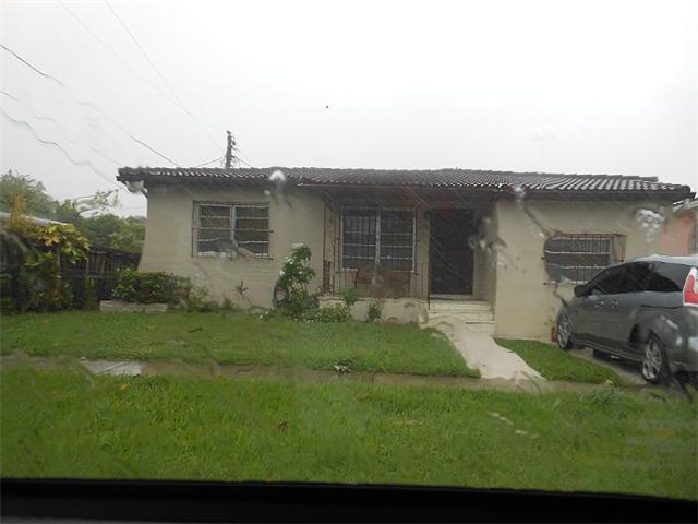 2720 SW 33 AV