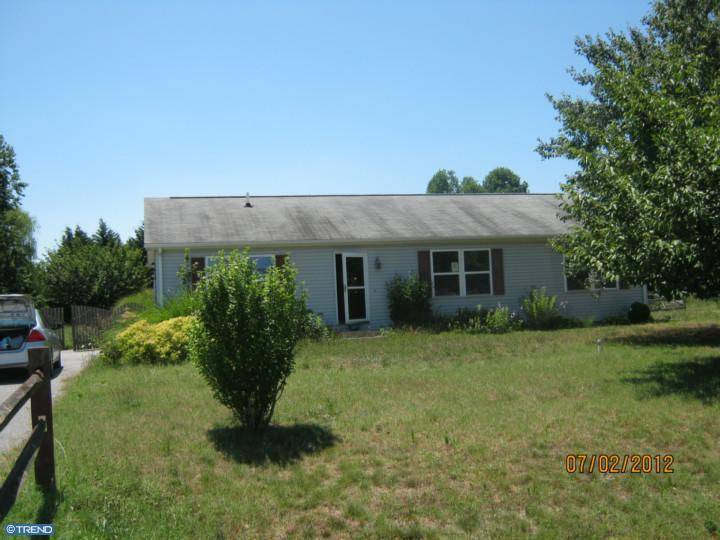104 Canterbury Ct