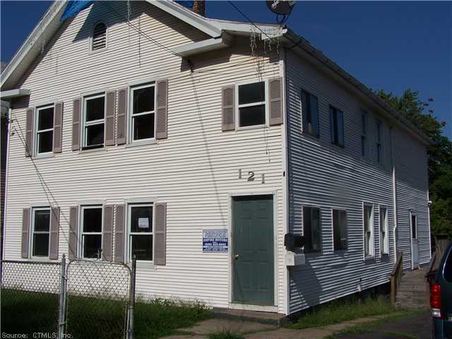 121 Clark St