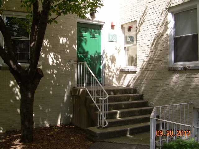 108 Woodside Grn Apt 2a