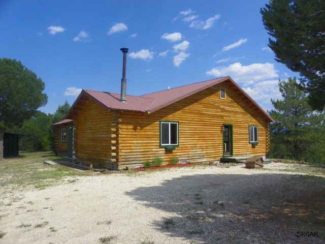 2015 Elkhorn Dr