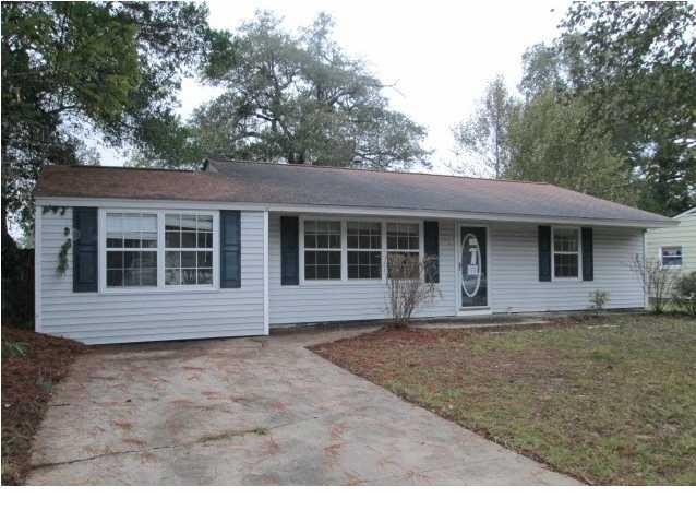 1218 Hawthorne Cir