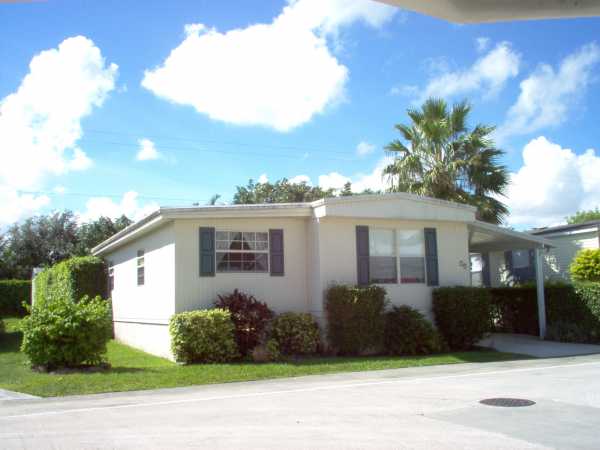 75 Plantation Blvd.
