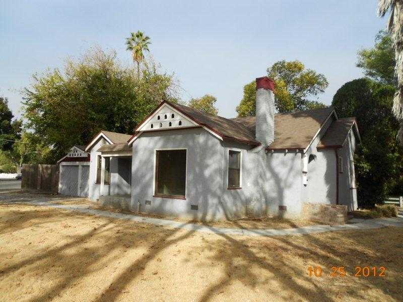 207 N Santa Cruz Ave