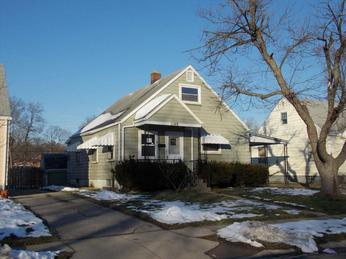 1149 E Lindsey Ave