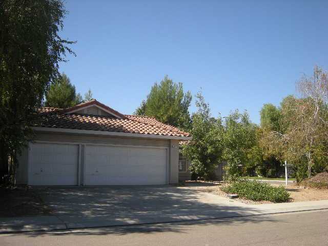 3850 Steve Lillie Cir
