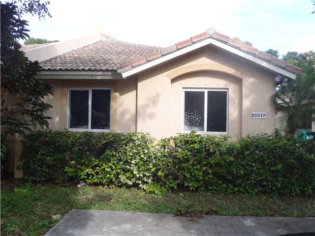 20619 SW 93 AV