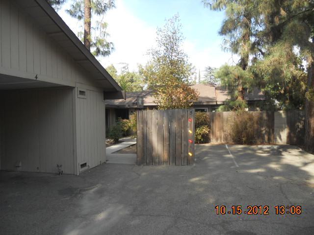 729 E Fountain Way