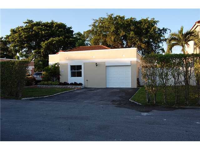 741 NW 122 CT