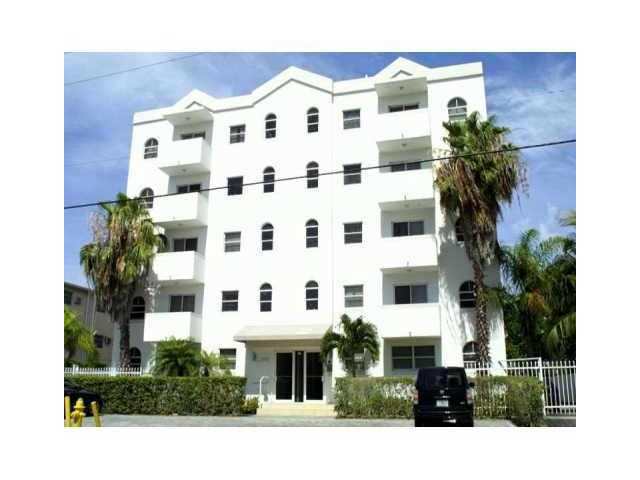 3052 SW 27 AV # 101