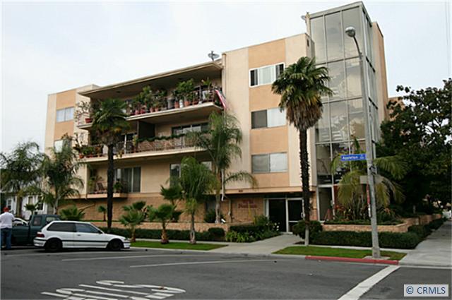 1625 E Appleton St Apt 2g