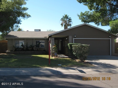 2339 W Estrella Dr