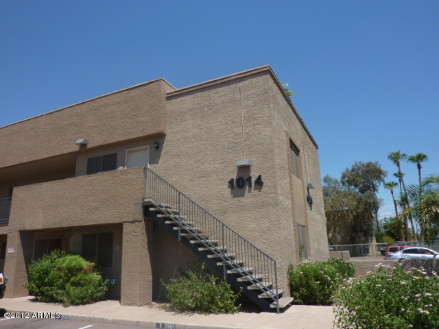 1014 E Spence Ave Apt 202